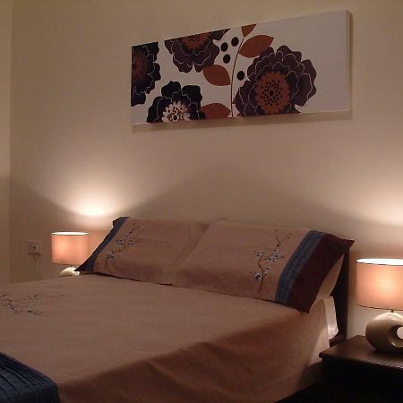 Triton Apartment 세인트폴스베이 외부 사진